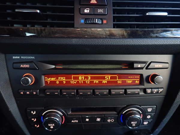 2UPJ-9236486480]BMW 320i クーペ(WA20)(E92)CDプレーヤー 中古_5