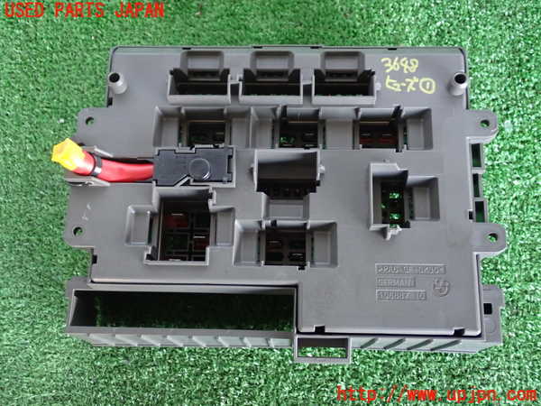 2UPJ-9236486741]BMW 320i クーペ(WA20)(E92)ヒューズボックス1 中古_2