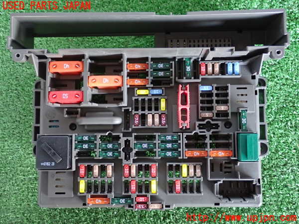 2UPJ-9236486741]BMW 320i クーペ(WA20)(E92)ヒューズボックス1 中古_4