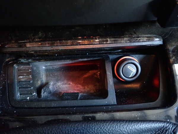 2UPJ-9236487821]BMW 320i クーペ(WA20)(E92)灰皿1 中古_5