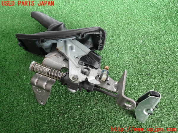 2UPJ-9236487550]BMW 320i クーペ(WA20)(E92)サイドブレーキレバー 中古_3