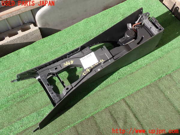 2UPJ-9236487540]BMW 320i クーペ(WA20)(E92)センターコンソール 中古_4
