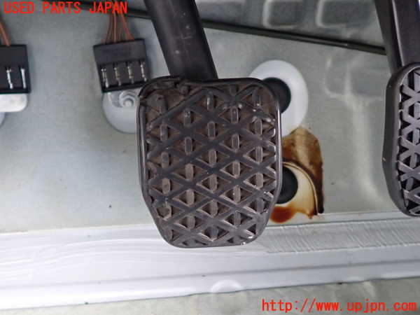 2UPJ-9236487590]BMW 320i クーペ(WA20)(E92)クラッチペダル 中古_2