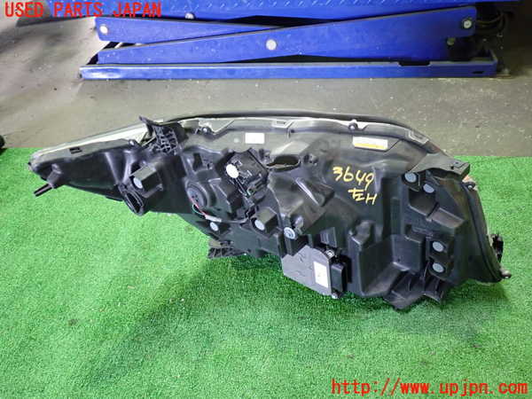 1UPJ-9236491132]ヴェルファイア(AGH30W)左ヘッドライト HID 中古_2