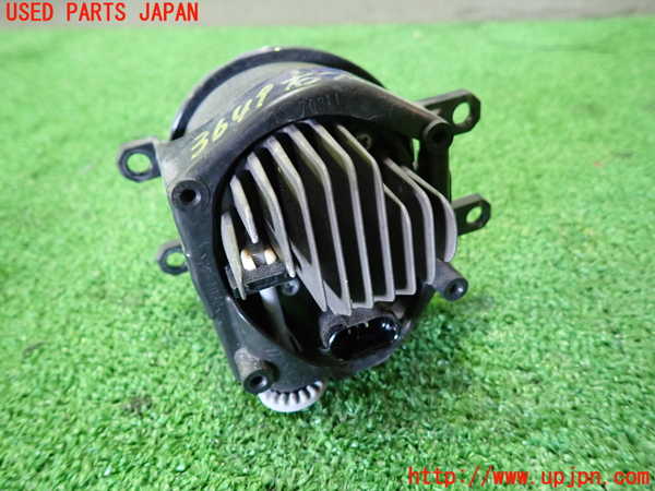 1UPJ-9236491180]ヴェルファイア(AGH30W)右フォグ 中古_2