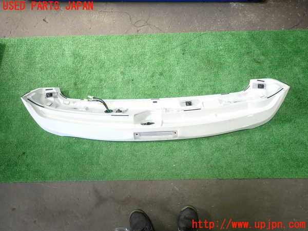 1UPJ-9236491520]ヴェルファイア(AGH30W)リアスポイラー 中古_4