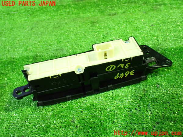 1UPJ-9236496306]ヴェルファイア(AGH30W)スイッチ1 (電動パーキングブレーキ、HOLD、TRC OFF、ECO MODE) 中古_2