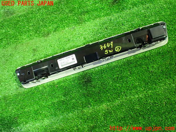 1UPJ-9236496307]ヴェルファイア(AGH30W)スイッチ2 (空調、ルームランプ他) 中古_2