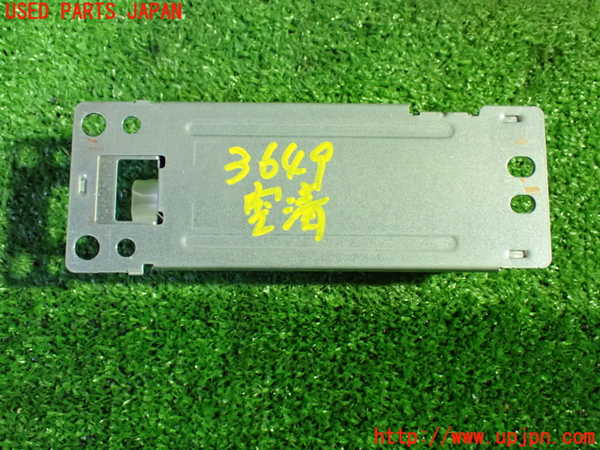 1UPJ-9236496850]ヴェルファイア(AGH30W)空気清浄機 中古_2