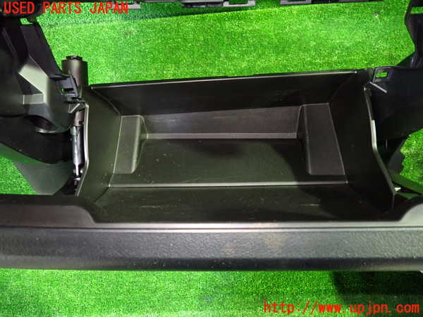 1UPJ-9236497516]ヴェルファイア(AGH30W)グローブボックス1 中古_2