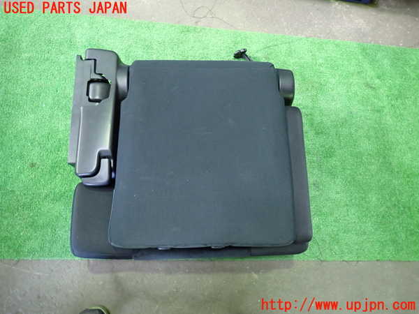 1UPJ-9236497235]ヴェルファイア(AGH30W)右3列目シート 中古_4