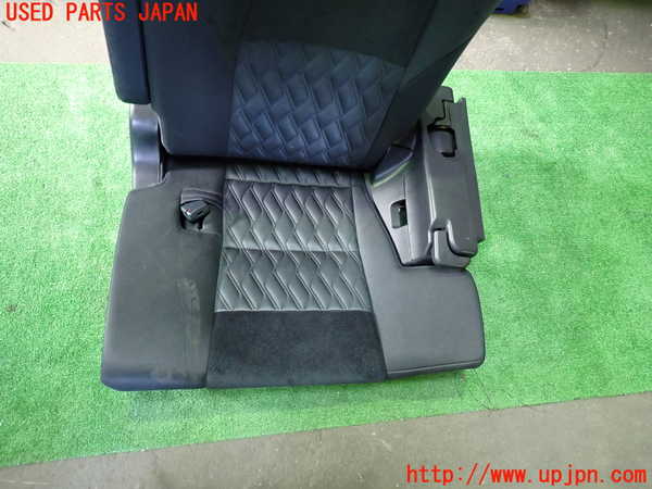 1UPJ-9236497265]ヴェルファイア(AGH30W)左3列目シート 中古_3
