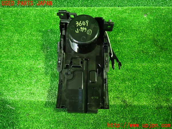 1UPJ-9236497841]ヴェルファイア(AGH30W)小物入れ1 中古_3