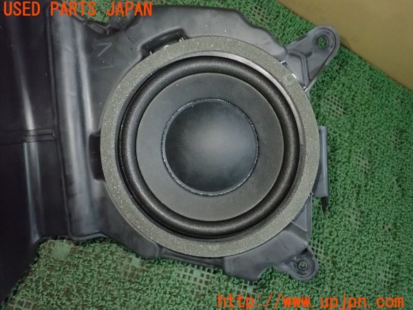 3UPJ=9236500531]レクサス RX450(GYL16W)純正 Mark Levinson マークレビンソン 861600WM10 サブウーファー 中古_4