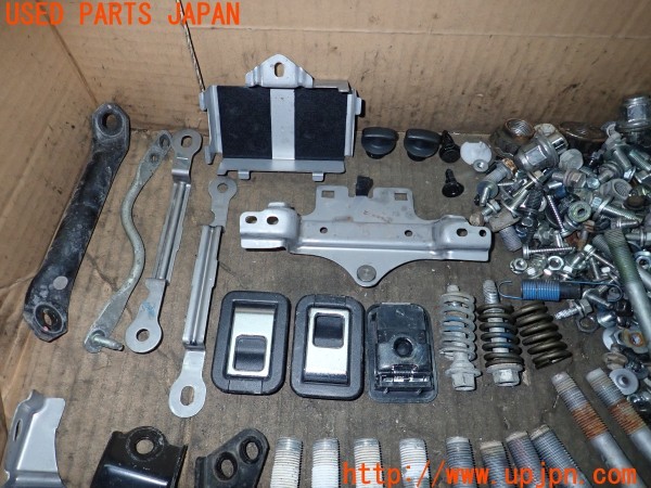 3UPJ=9236500720]レクサス RX450(GYL16W)ネジ・ナット・ステー類 セット ジャンク_2