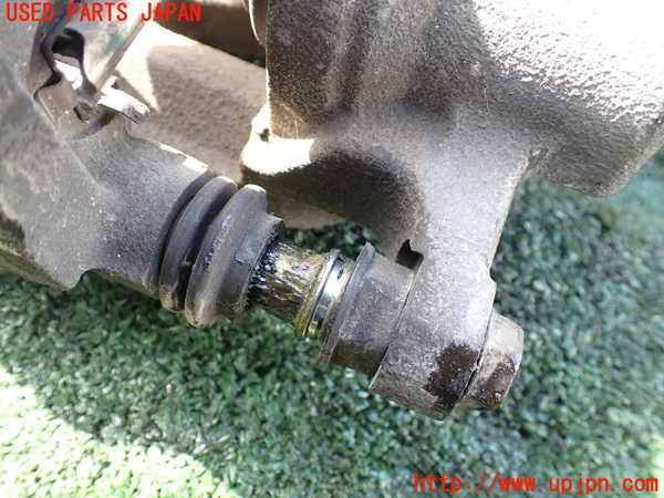 1UPJ-9236504085]レクサス・RX450h(GYL16W)左フロントキャリパー 中古_3