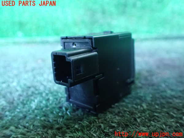 1UPJ-9236506312]レクサス・RX450h(GYL16W)スイッチ7(給油口) 中古_2