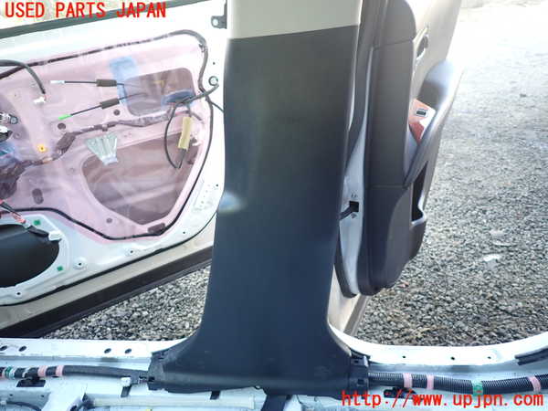 1UPJ-9236507665]レクサス・RX450h(GYL16W)右センターピラートリム 中古_3