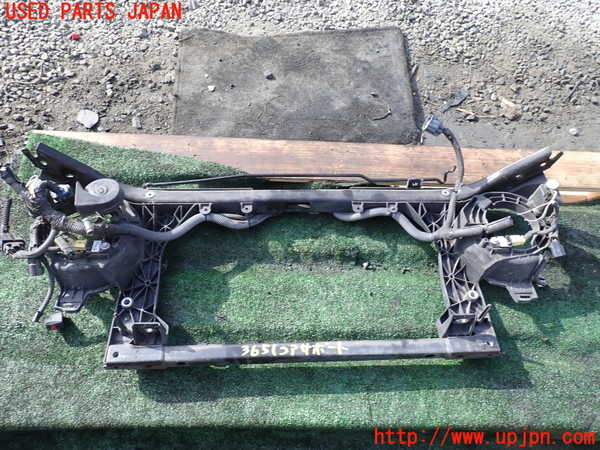 1UPJ-9236511041]ジープ・ラングラー アンリミテッド(JK38L)コアサポート 中古_4