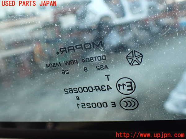 1UPJ-9236511380]ジープ・ラングラー アンリミテッド(JK38L)右クォーターガラス 中古(43R-000262 M504)_3