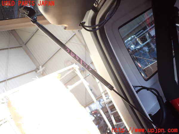 1UPJ-9236511586]ジープ・ラングラー アンリミテッド(JK38L)バックドアガラスダンパー 中古_2