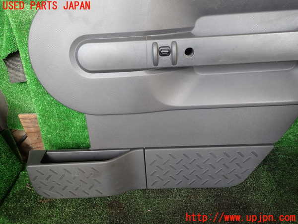 1UPJ-9236511234]ジープ・ラングラー アンリミテッド(JK38L)右前ドア内張り 中古_3