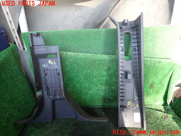 1UPJ-9236517665]ジープ・ラングラー アンリミテッド(JK38L)右センターピラートリム 中古_2