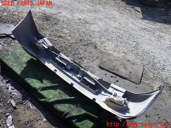 1UPJ-9236521010]ランクル100系(UZJ100W)フロントバンパー 中古_5