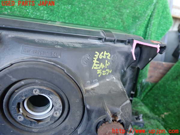 1UPJ-9236521132]ランクル100系(UZJ100W)左ヘッドライト ハロゲン 中古_3