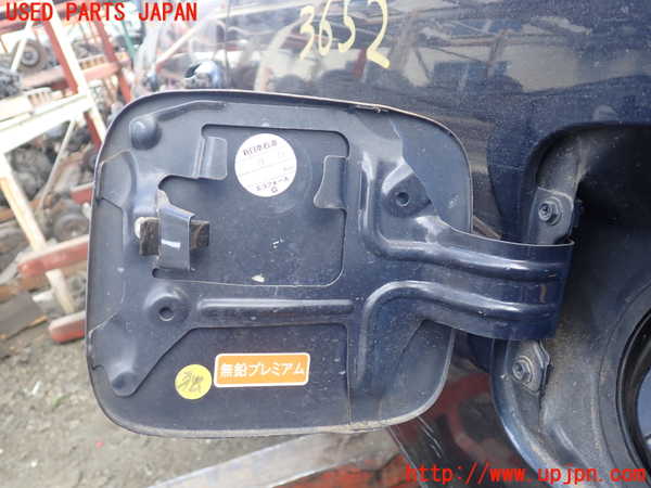 1UPJ-9236521690]ランクル100系(UZJ100W)フューエルリッド 中古_2