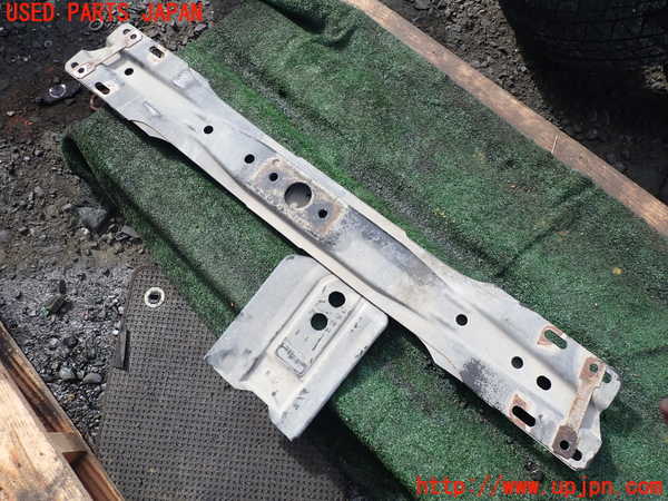 1UPJ-9236525296]ランクル100系(UZJ100W)メンバー1 中古_2