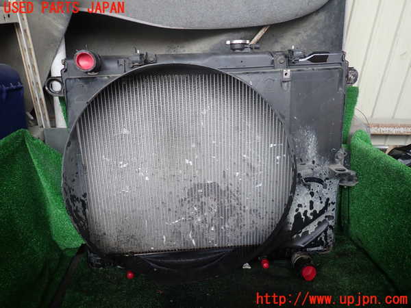 1UPJ-9236522321]ランクル100系(UZJ100W)ラジエーター1 中古_2