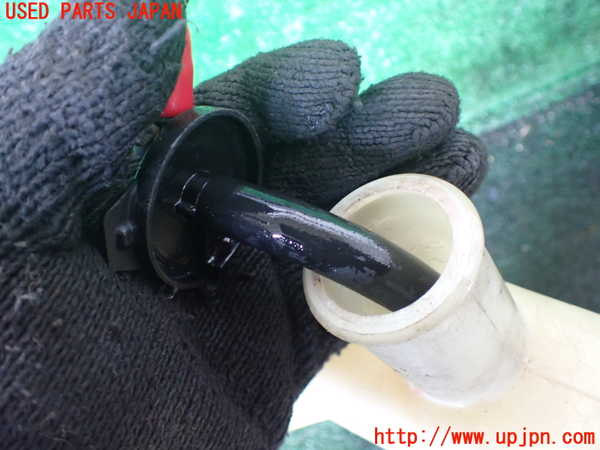 1UPJ-9236522410]ランクル100系(UZJ100W)ラジエータータンク 中古_3
