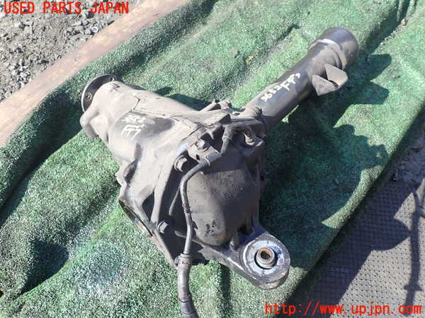 1UPJ-9236524350]ランクル100系(UZJ100W)フロントデフ 中古_2
