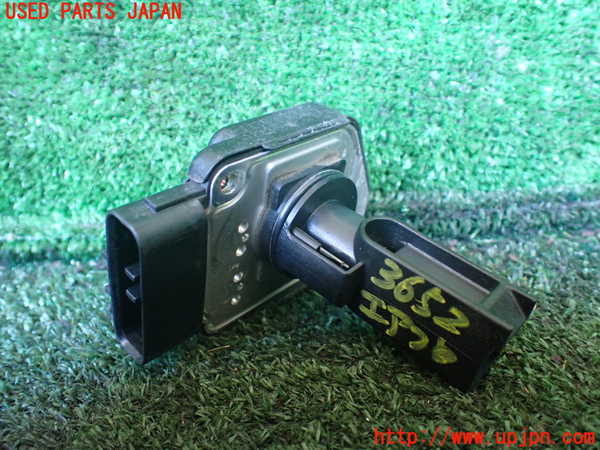 1UPJ-9236526320]ランクル100系(UZJ100W)エアフロメーター 中古_2