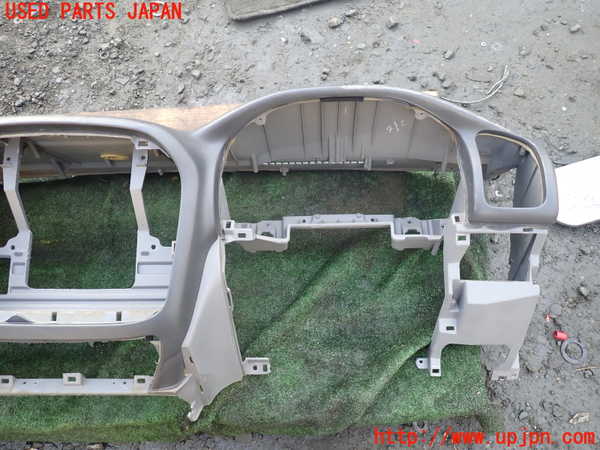 1UPJ-9236527505]ランクル100系(UZJ100W)ダッシュボード 中古_2
