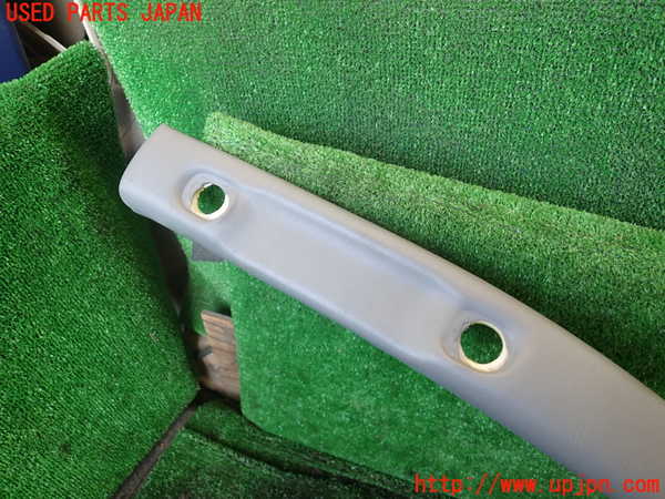 1UPJ-9236527660]ランクル100系(UZJ100W)左フロントピラートリム 中古_3