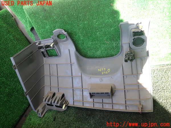 1UPJ-9236527691]ランクル100系(UZJ100W)内装トリム類1 中古_4