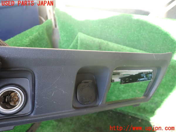 1UPJ-9236527692]ランクル100系(UZJ100W)内装トリム類2 中古_2