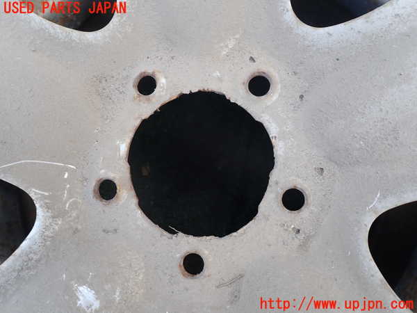 1UPJ-9236529601]ランクル100系(UZJ100W)スペアタイヤ1 中古_2