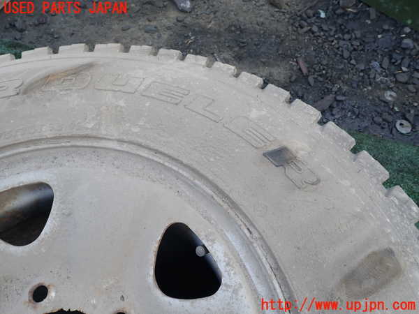 1UPJ-9236529601]ランクル100系(UZJ100W)スペアタイヤ1 中古_3