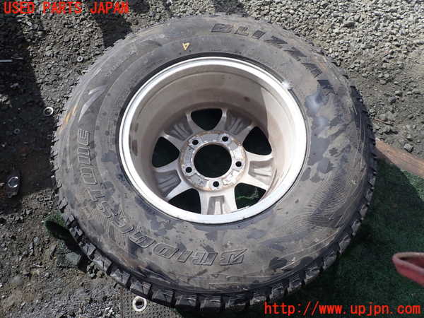 1UPJ-9236529034]ランクル100系(UZJ100W)タイヤ　ホイール　1本④ 275/70R16 中古_3