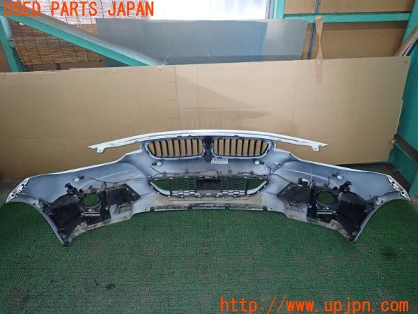 3UPJ=9236530048]BMW 330e Mスポーツ(8E20 F30)LCI 純正 フロントバンパー 社外カーボンアンダースポイラー付き 中古_5