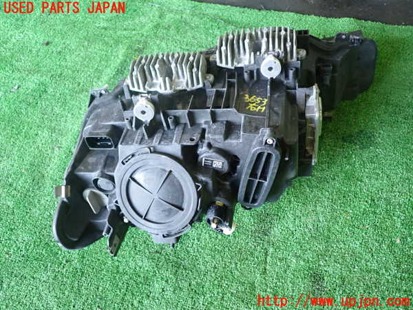1UPJ-9236531130]BMW 330e(8E20)右ヘッドライト HID 中古_3
