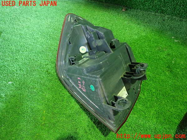 1UPJ-9236531530]BMW 330e(8E20)右テールランプ 中古_2