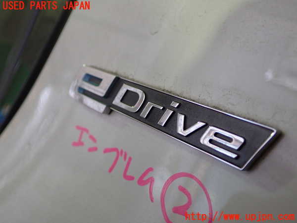 1UPJ-9236531632]BMW 330e(8E20)エンブレム2 中古_2