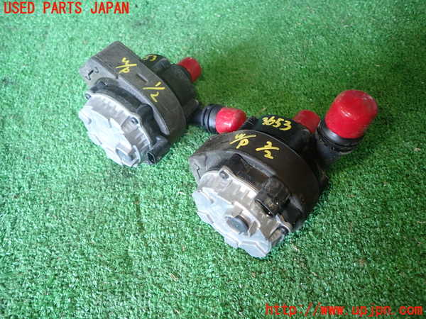 1UPJ-9236532110]BMW 330e(8E20)ウォーターポンプ 中古_2