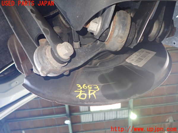 1UPJ-9236534300]BMW 330e(8E20)右リアナックルハブ 中古_2