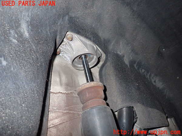 1UPJ-9236535070]BMW 330e(8E20)右リアショックアブソーバー 中古_2