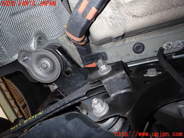 1UPJ-9236535295]BMW 330e(8E20)リアメンバー 中古_3